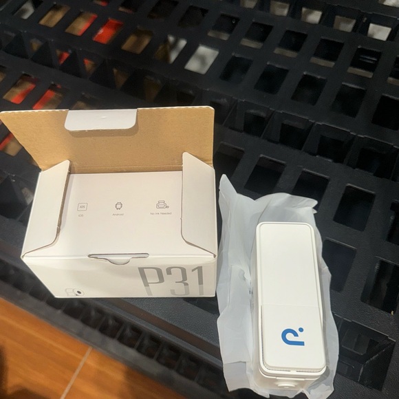 POLONO- label maker. - Picture 3 of 3